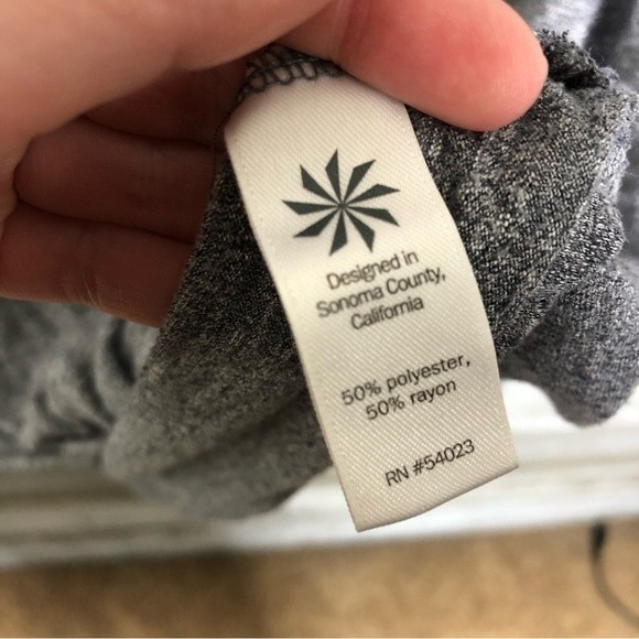 Athleta XS heather grey long sleeve top XS - Picture 4 of 4
